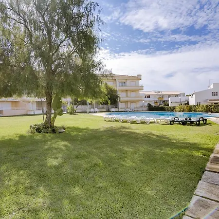 Amazing 1 Bedroom Near Marina Apartment